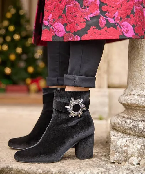 Apparel Shoes Sandals and Boots Joebrowns The Night Is Yours Velvet Boots Black