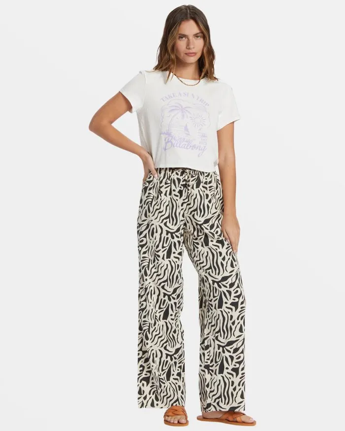 Billabong Graphic Tees and Tanks Sun Triangle Cropped TShirt Salt Crystal 8211 Women Billabong Graphic Tees and Tanks Sun Triangle Cropped TShirt Salt Crystal 8211 Women