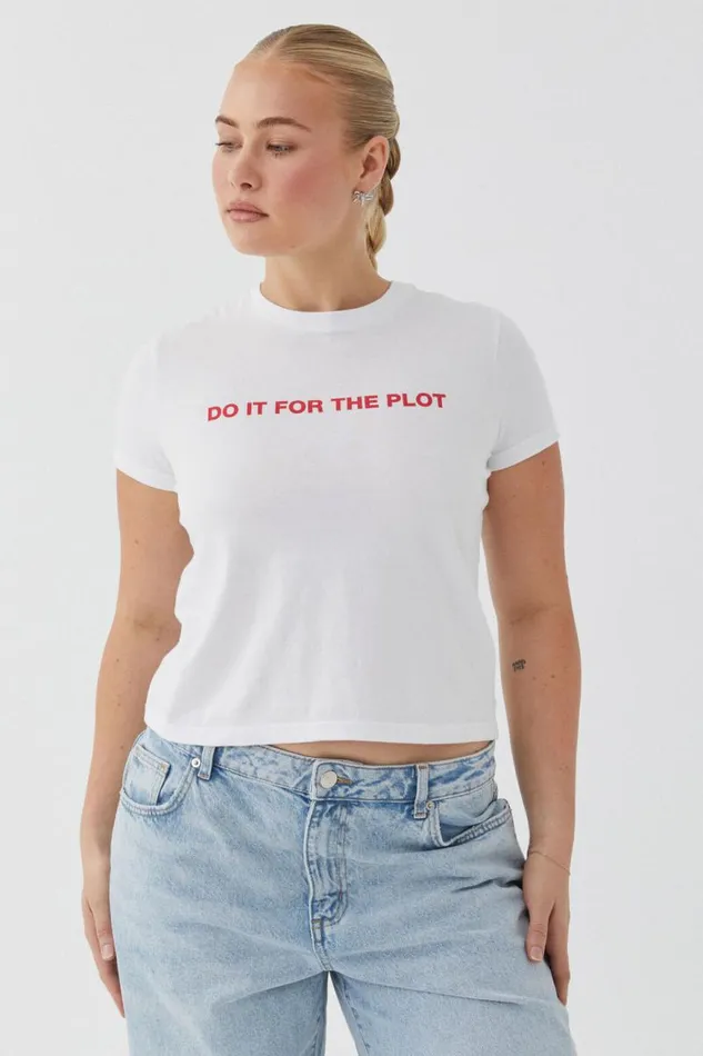 Clothing Supr T Shirts Everyday Graphic Tee Whitethe Plot