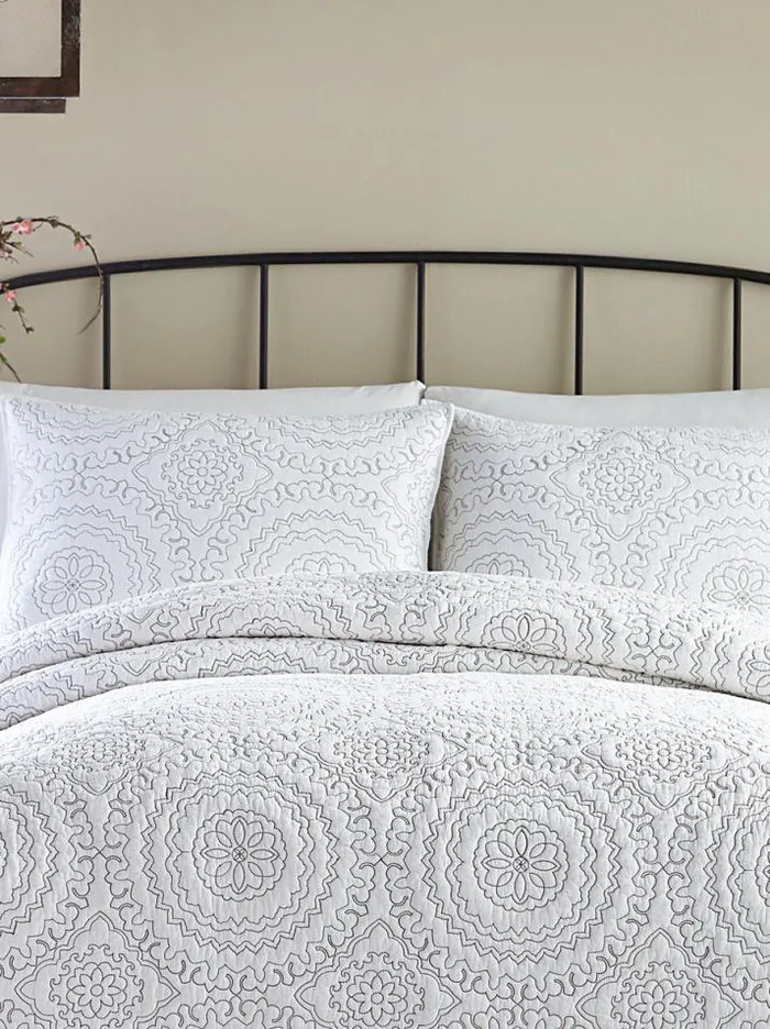 Comforters and Quilts Accessories Jessica Simpson Medallion T Coverlet