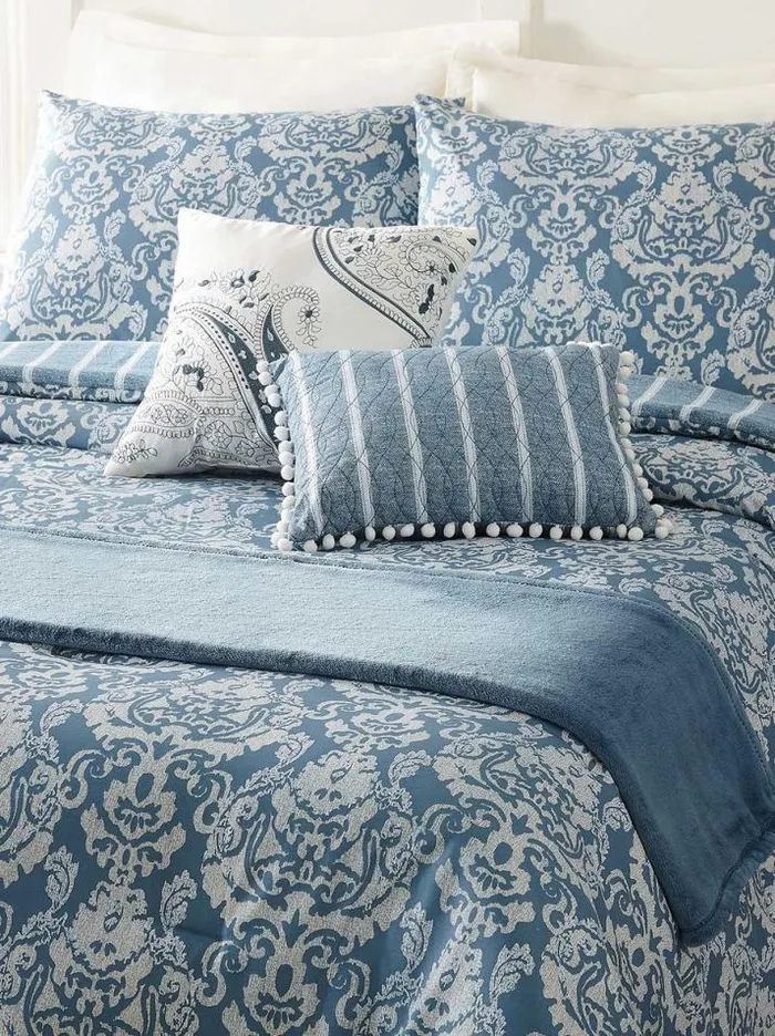 Comforters and Quilts Accessories Jessica Simpson Tonal Damask 6Piece Comforter Set