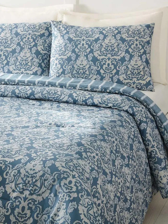 Comforters and Quilts Accessories Jessica Simpson Tonal Damask 6Piece Comforter Set