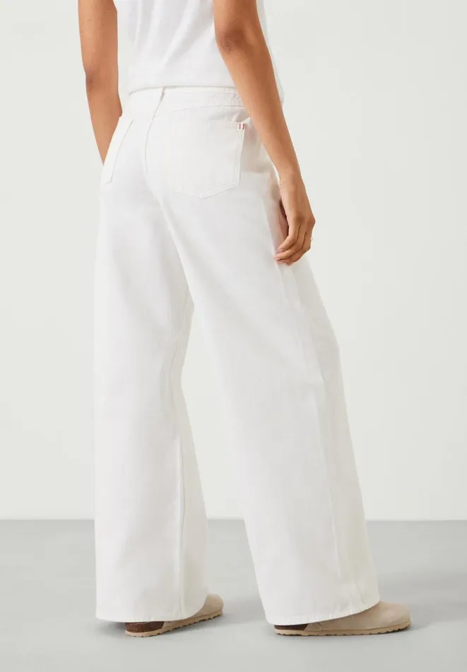 Hush Jeans Women Abi Wide Leg Jeans Ecru