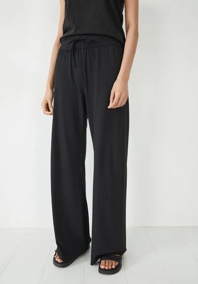 Hush Joggers and Leggings Women Amie Wide Leg Joggers Black