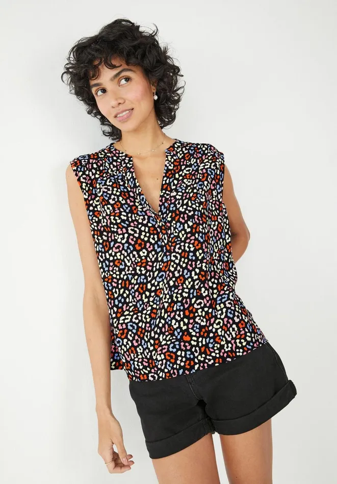 Hush Shirts and Blouses Women Kayla V Neck Blouse Soft Leopard Blackmulti Hush Shirts and Blouses Women Kayla V Neck Blouse Soft Leopard Blackmulti