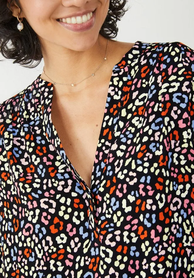 Hush Shirts and Blouses Women Kayla V Neck Blouse Soft Leopard Blackmulti Hush Shirts and Blouses Women Kayla V Neck Blouse Soft Leopard Blackmulti