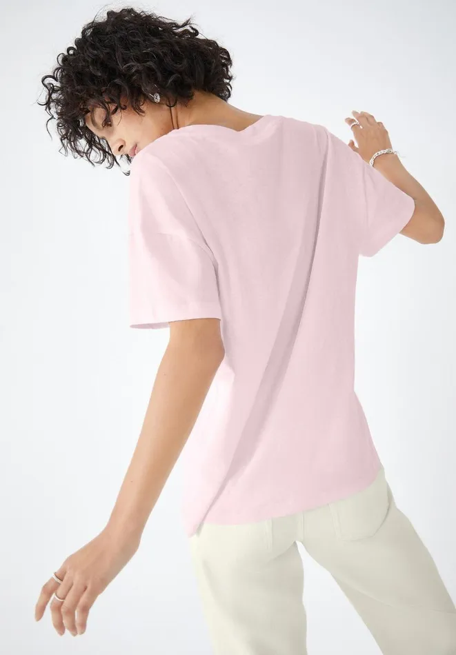 Hush Tops and Tshirts Women Deep V Linen Blend Tee Soft Pink Hush Tops and Tshirts Women Deep V Linen Blend Tee Soft Pink