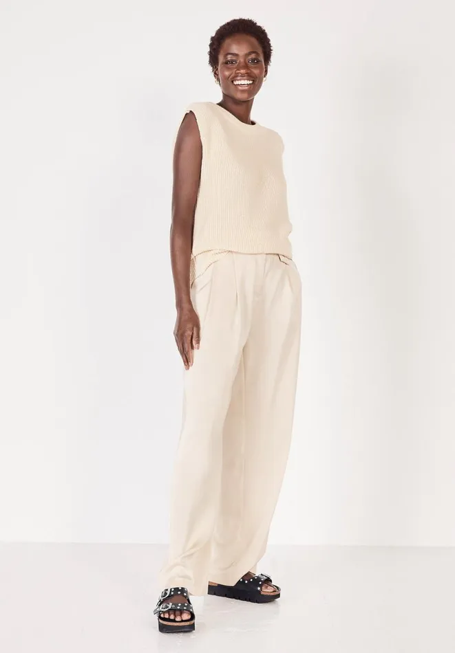 Hush Trousers Women Carine Wide Leg Satin Trousers Ecru
