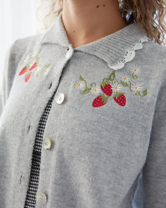 Lisa Says Gah Sweaters Women Callie Embroidered Cardigan Strawberry Vine