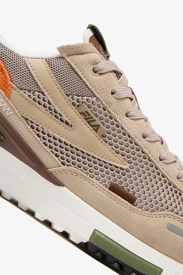 Men Sneakers Fila Levonte TXR 252 Goatirish Creamsphagnum Men Sneakers Fila Levonte TXR 252 Goatirish Creamsphagnum