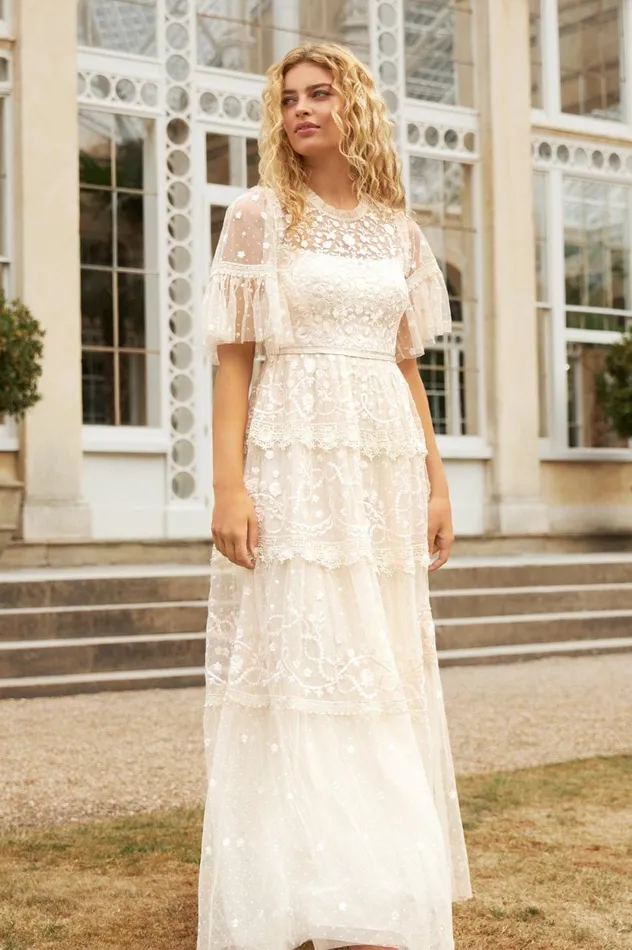 Midsummer Lace Round Neck Gown Champagne Women Needle and Thread Dresses