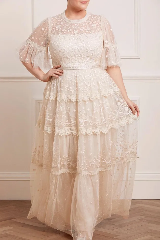 Midsummer Lace Round Neck Gown Champagne Women Needle and Thread Dresses