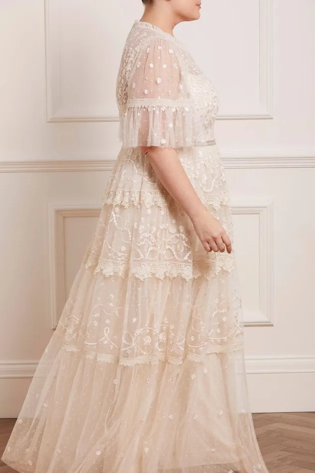 Midsummer Lace Round Neck Gown Champagne Women Needle and Thread Dresses