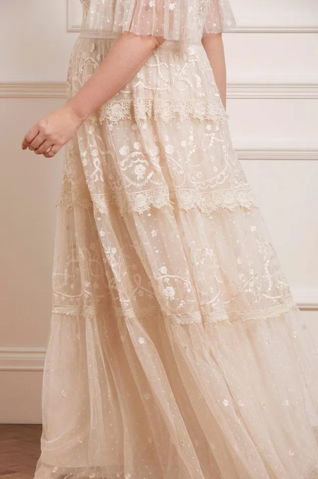 Midsummer Lace Round Neck Gown Champagne Women Needle and Thread Dresses