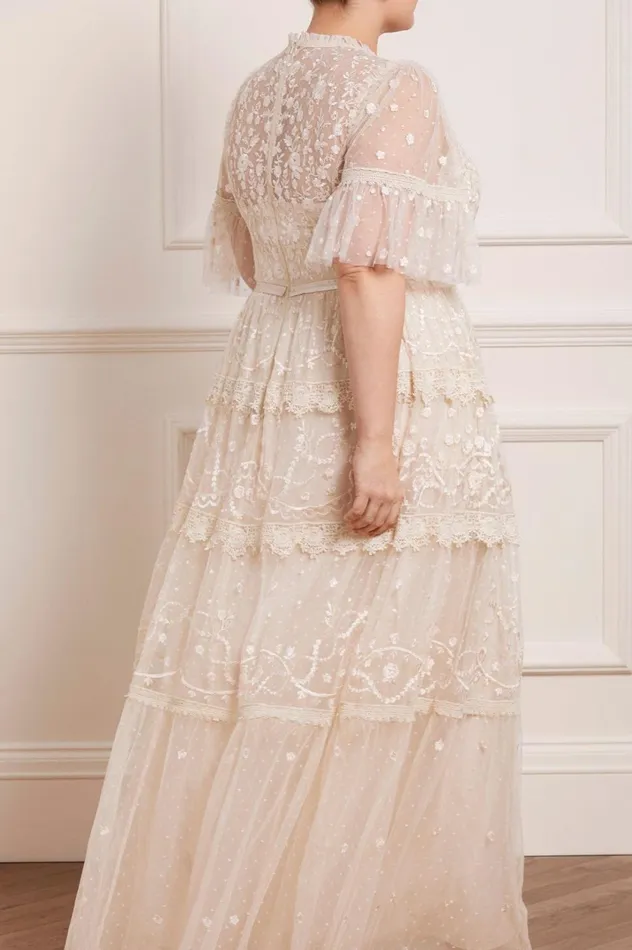 Midsummer Lace Round Neck Gown Champagne Women Needle and Thread Dresses