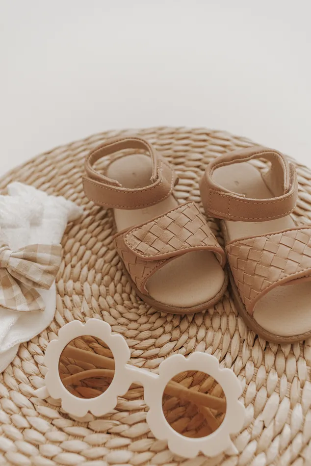 Nisolo Baby Toddler and Kids Shoes Women Woven Hard Sole Sandal Stone Stone