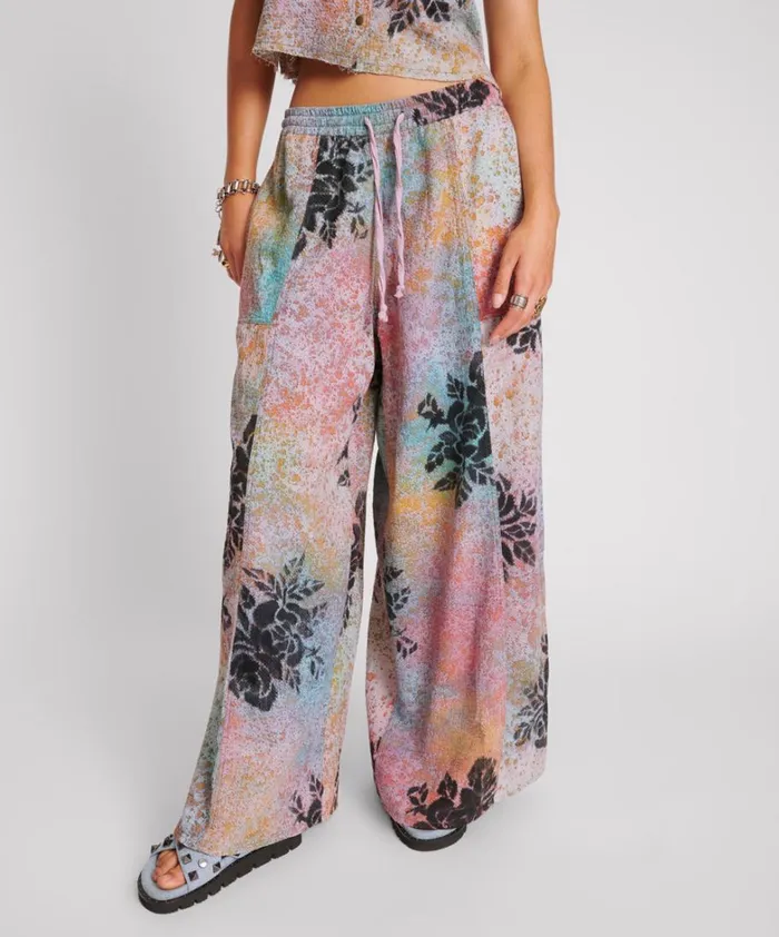 One Teaspoon Bottoms ROSE TATTOO HAND PAINTED FLORAL PALAZZO PANTS 8211 Women One Teaspoon Bottoms ROSE TATTOO HAND PAINTED FLORAL PALAZZO PANTS 8211 Women