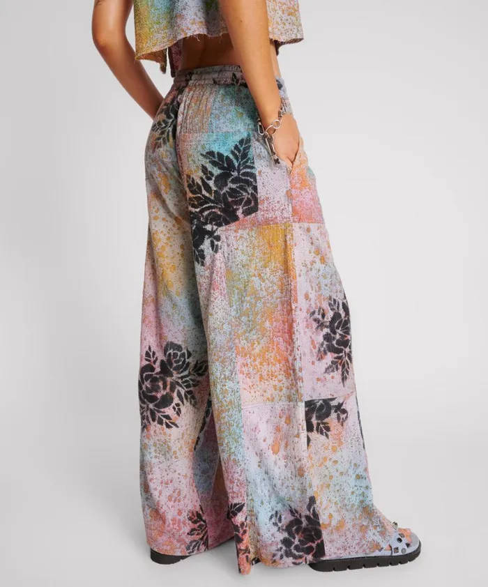 One Teaspoon Bottoms ROSE TATTOO HAND PAINTED FLORAL PALAZZO PANTS 8211 Women One Teaspoon Bottoms ROSE TATTOO HAND PAINTED FLORAL PALAZZO PANTS 8211 Women