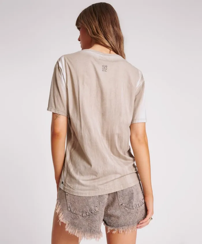 One Teaspoon Tees and Tanks SKULL AND BONES BOYFRIEND TEE 8211 Women One Teaspoon Tees and Tanks SKULL AND BONES BOYFRIEND TEE 8211 Women