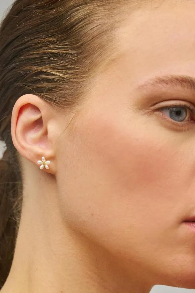 Oroton Earrings Jewellery Posie Mini Flower Studs Goldpearl
