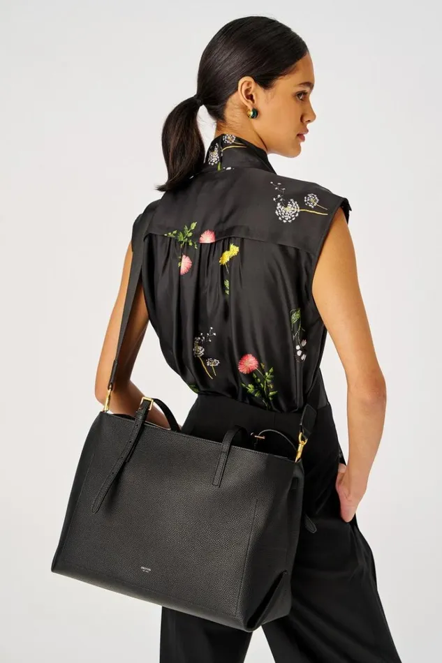 Oroton Totes Women Margot Baby Bag Black