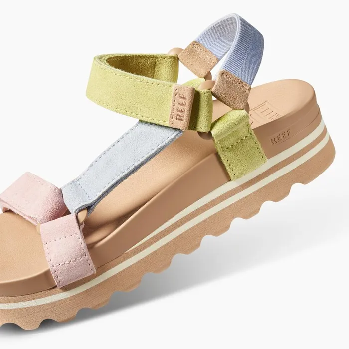 Reef Sandals Women Cushion Rem Hi Meringue