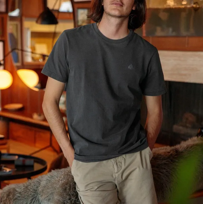 Reef TShirts and Shirts Men Marte Short Sleeve Tee Pirate Blk