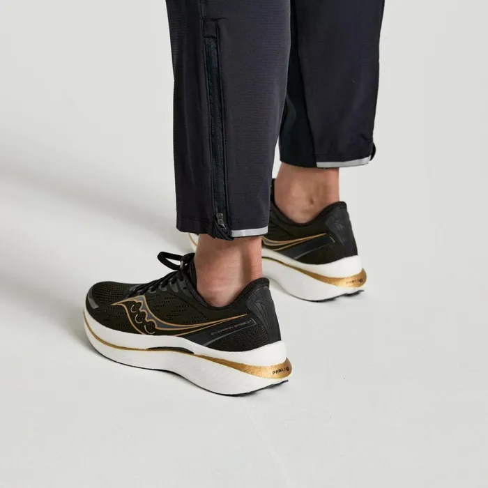Saucony Bottoms Men Boston Woven Pant Black