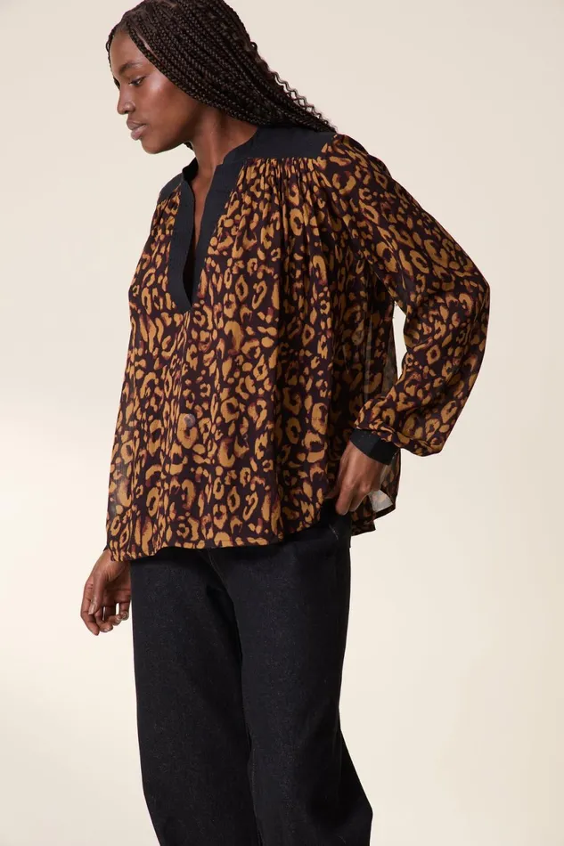 Shirts and Blouses Women Leon and Harper Cruise Leo Blouse Beige