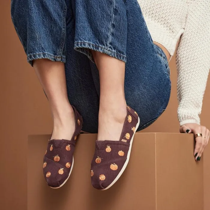 Toms TOMS Classics Alpargata Cloudbound Burgundy Corduroy Embroidered Pumpkins 8211 Women