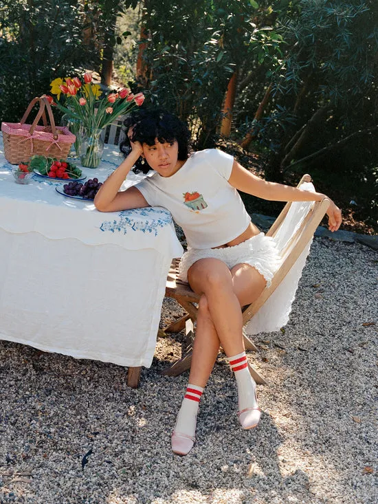 Tops Alex Tee Picnic Strawberries Lisa Says Gah Women