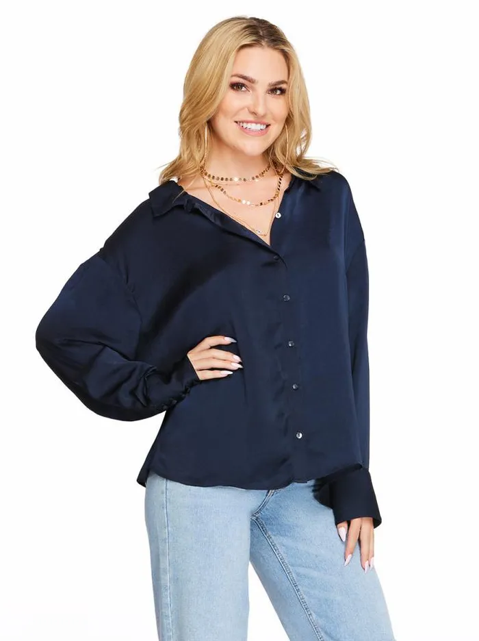 Tops Clothing Jessica Simpson Bodie Blouse In Navy Blazer