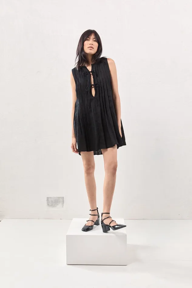 VRG GRL Valeria Linen Mini Dress Black Women Mini Dresses VRG GRL Valeria Linen Mini Dress Black Women Mini Dresses