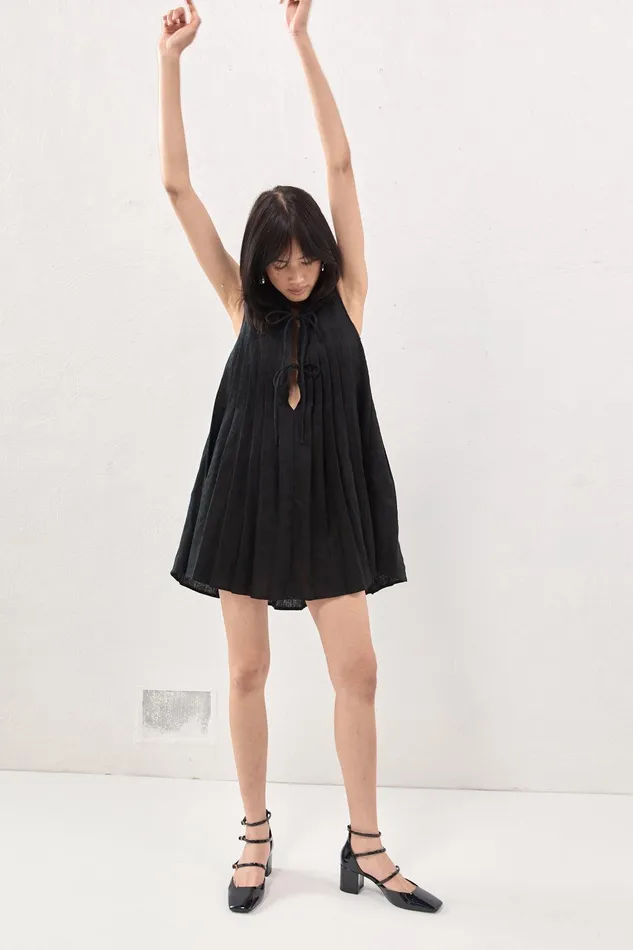 VRG GRL Valeria Linen Mini Dress Black Women Mini Dresses VRG GRL Valeria Linen Mini Dress Black Women Mini Dresses