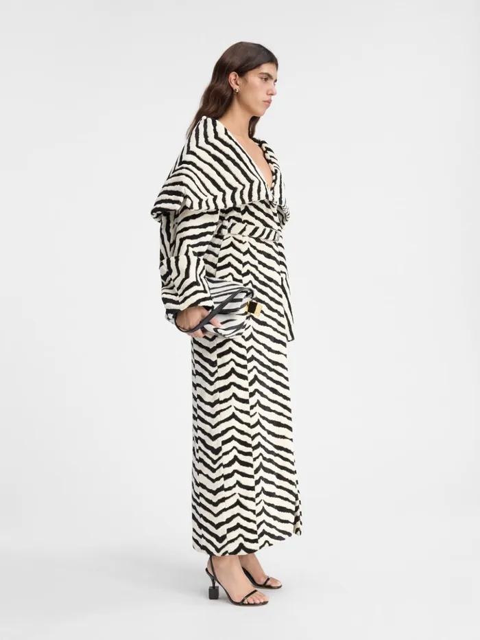 Women Coats and Jackets JACQUEMUS The Caruso Coat Jacquard Zebra Velvelt Black