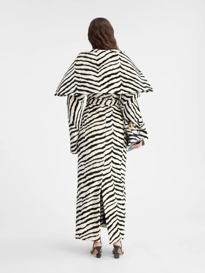 Women Coats and Jackets JACQUEMUS The Caruso Coat Jacquard Zebra Velvelt Black