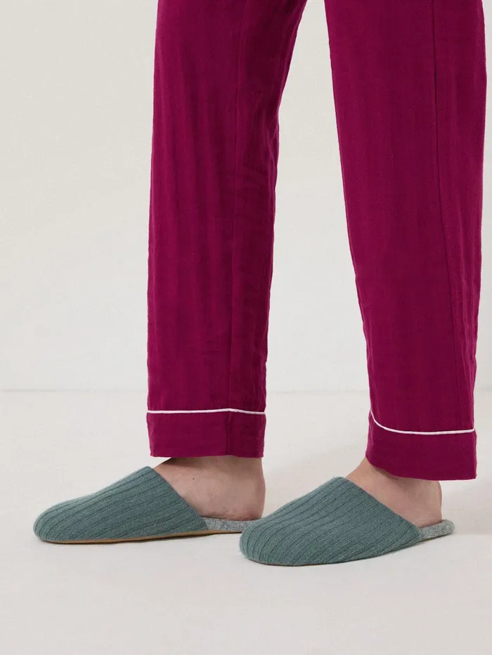 Women Compact Wool Slipper Blue Jigsaw Pyjamas and Loungewear
