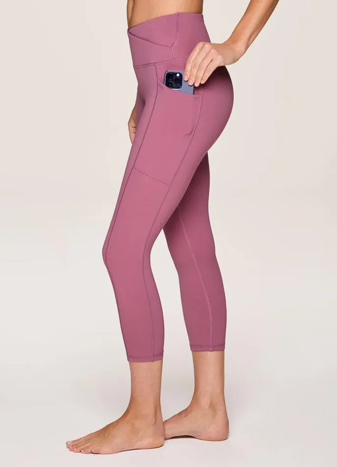 Women Crossover Ultra Hold Capri Dusty Rose RBX Active Leggings