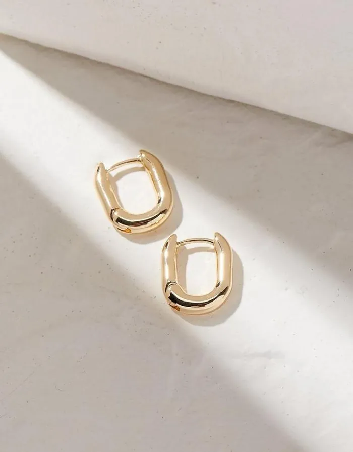 Women FatFace Jewelry Oval Huggy Hoop Earrings Gold