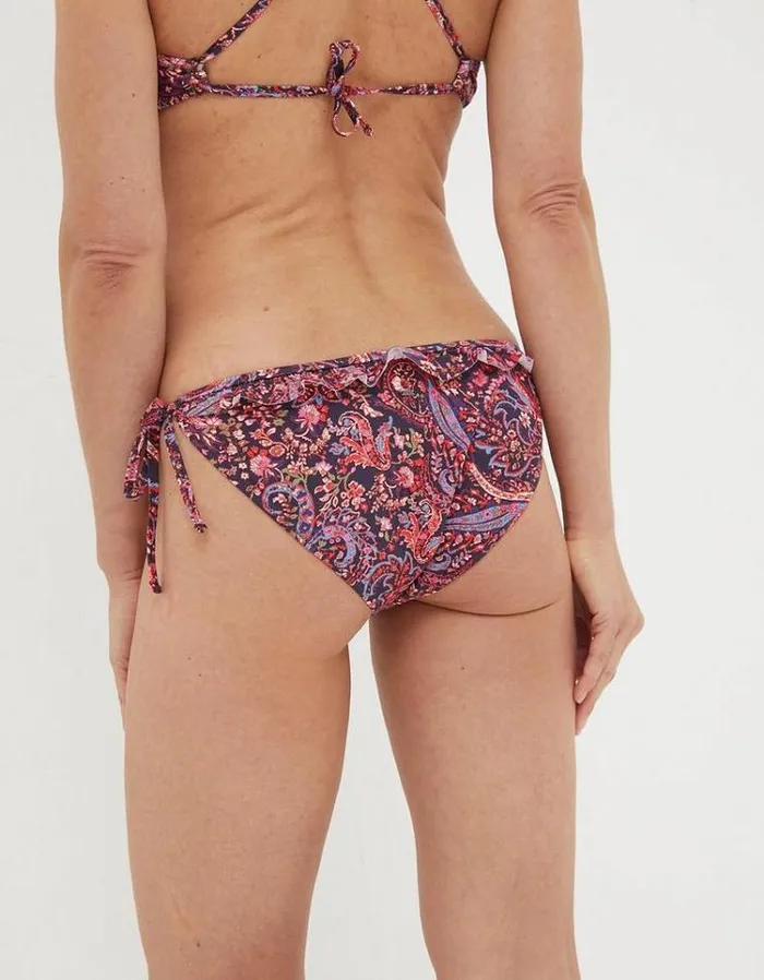 Women FatFace Vacation Shop Fiona Frill Paisley Tie Side Bottoms Purple