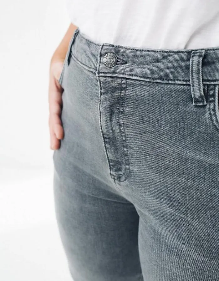 Women FatFace Women039s Sale Sway Slim Leg Comfort Stretch Jeans Light Grey