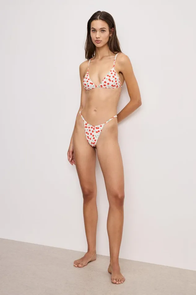 Women GOOD AMERICAN Swim PERFECT FIT BIKINITOP Snow Cherries 04