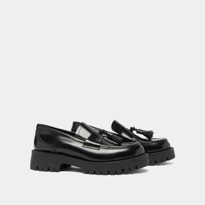 Women Loafers With Notched Sole And Tassel Black JONAK Loafers