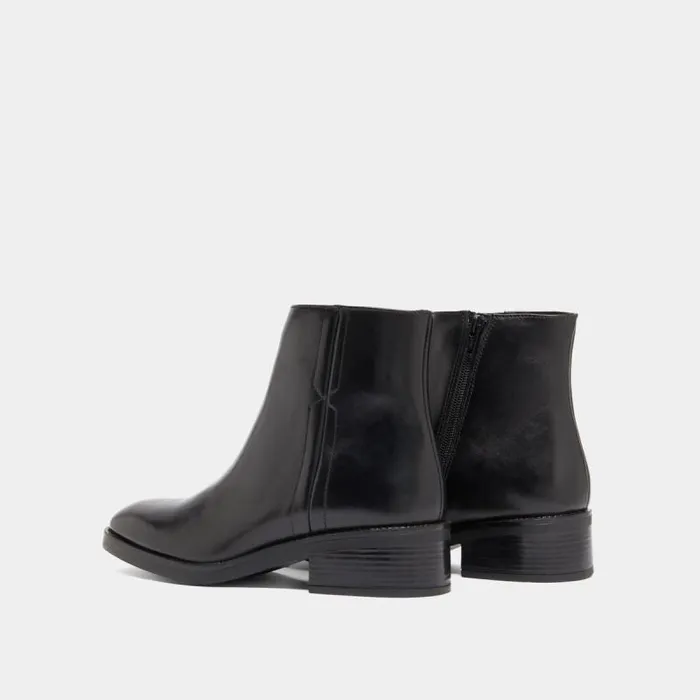 Women Lowboots With Elastic Straps And Openwork Details Black JONAK Ankle Boots Lowboots