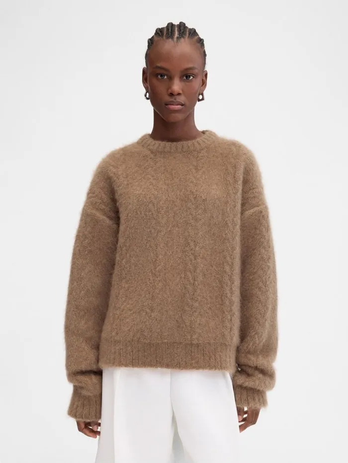 WomenMen Knits JACQUEMUS The Nuvola Sweater Camel