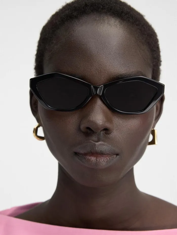 WomenMen Sunglasses JACQUEMUS The Bambino Sunglasses Black WomenMen Sunglasses JACQUEMUS The Bambino Sunglasses Black