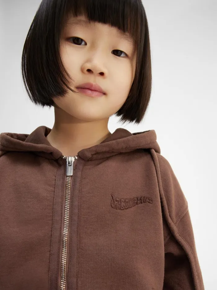 WomenMen Tops JACQUEMUS The Camargue Kids039 Zipped Sweatshirt Dark Brown WomenMen Tops JACQUEMUS The Camargue Kids039 Zipped Sweatshirt Dark Brown