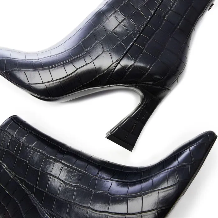 Women Moda In Pelle Black Boots Linette Black Patent Mocc Croc