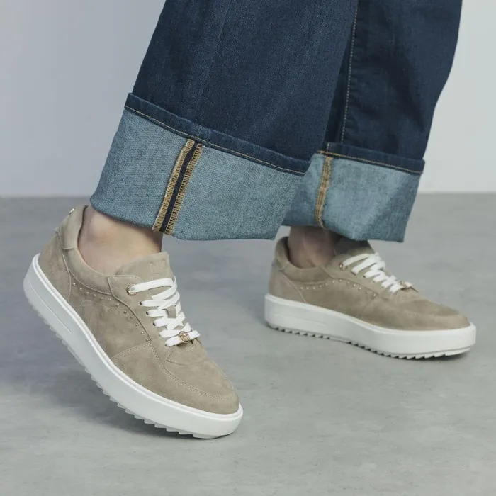 Women Moda In Pelle Casual Trainers Bastia Taupe Suede