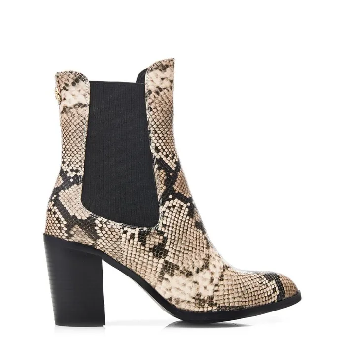 Women Moda In Pelle Chelsea Boots Briee Natural Snake Print